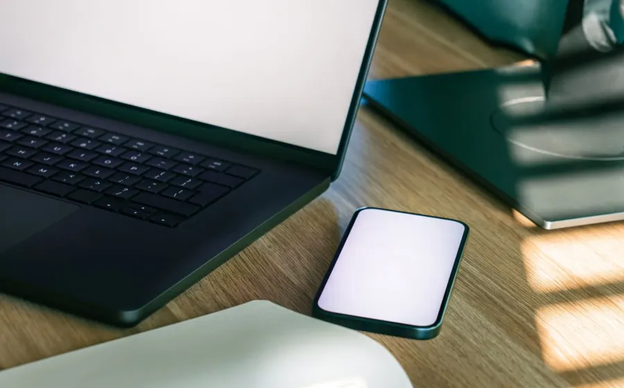 Tampilan aplikasi cloud storage di smartphone untuk menyimpan file data dengan aman