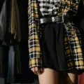 Inspirasi cara mix and match pakaian sehari-hari gaya kasual OOTD kekinian