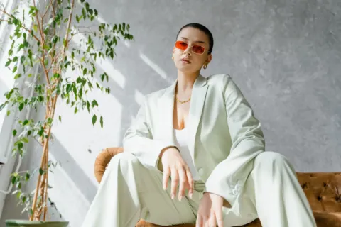 Tips memilih outfit sesuai bentuk tubuh agar tampil proporsional dan percaya diri